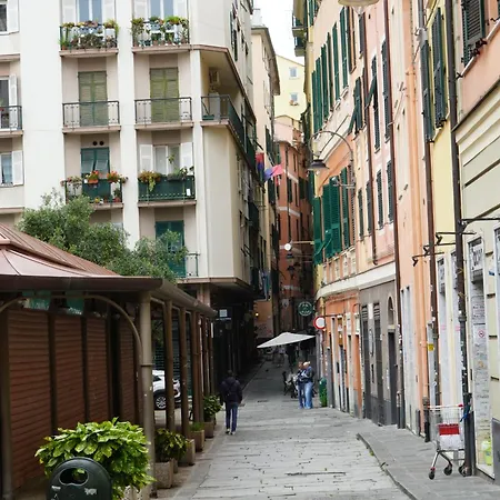 Lägenhet Terrazzaconvista - Sui Tetti Della Citta Vecchia Genua